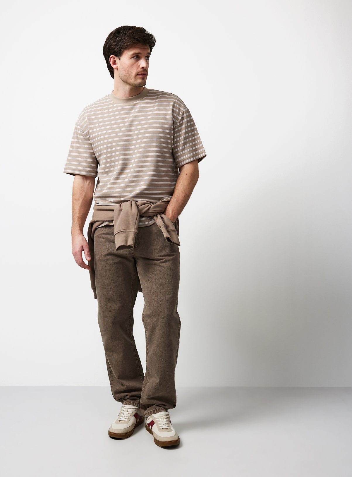 Light Brown Straight Leg Jeans 32L - Image 2 thumbnail